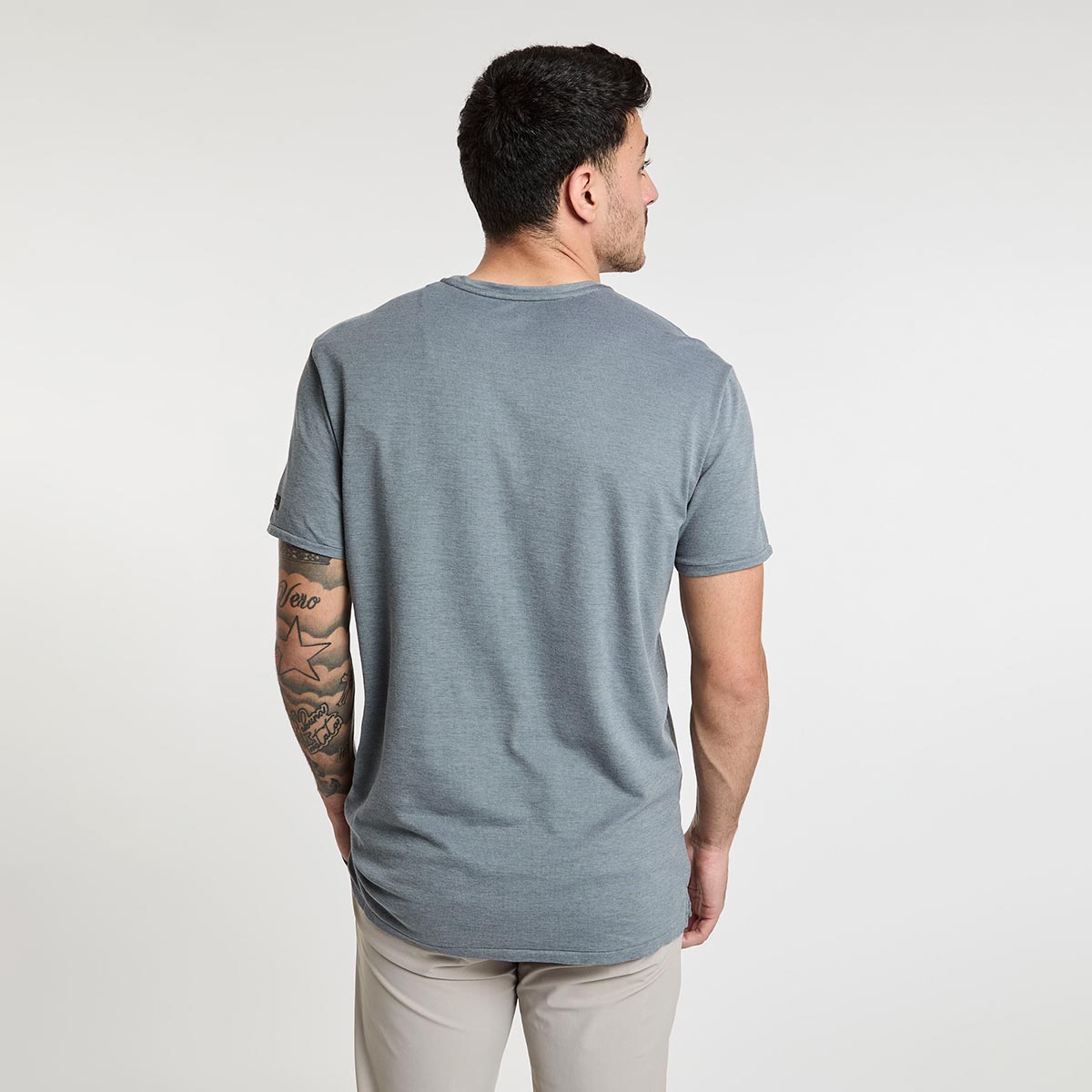 T-shirt delavata