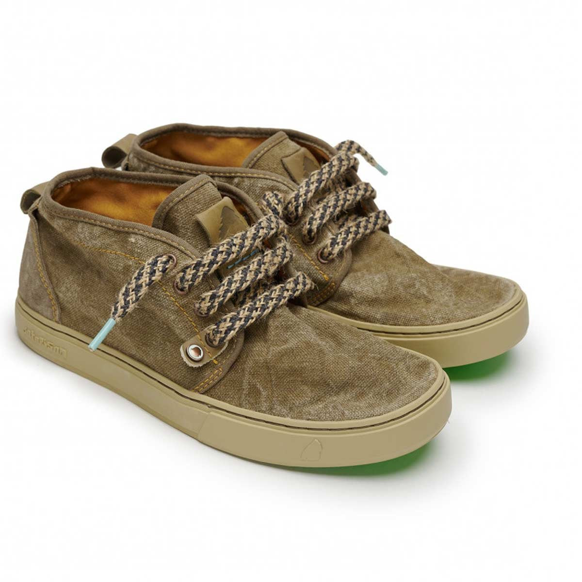 Sneaker in lino