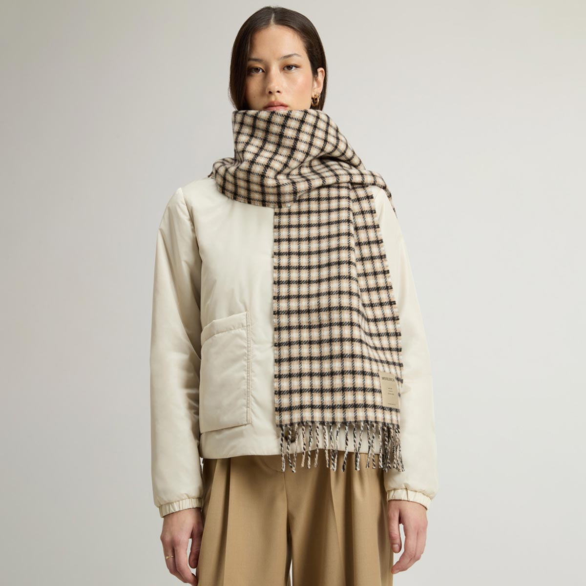 Sciarpa in pura lana con motivo a quadri in jacquard