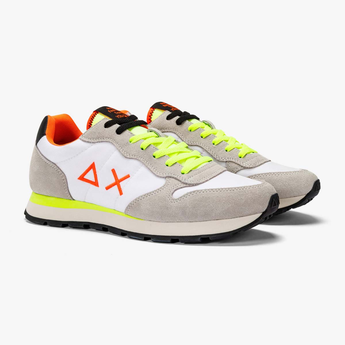 Sneaker bianca fluo