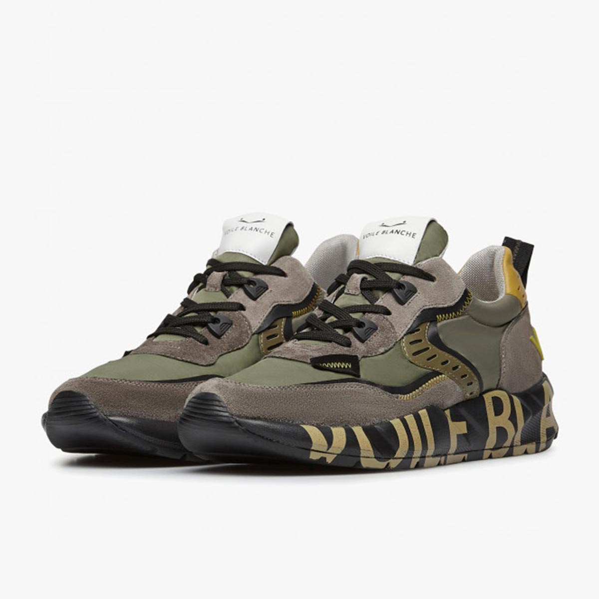 Sneaker in pelle e tessuto