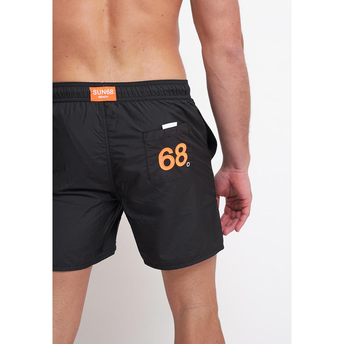 Boxer mare nero