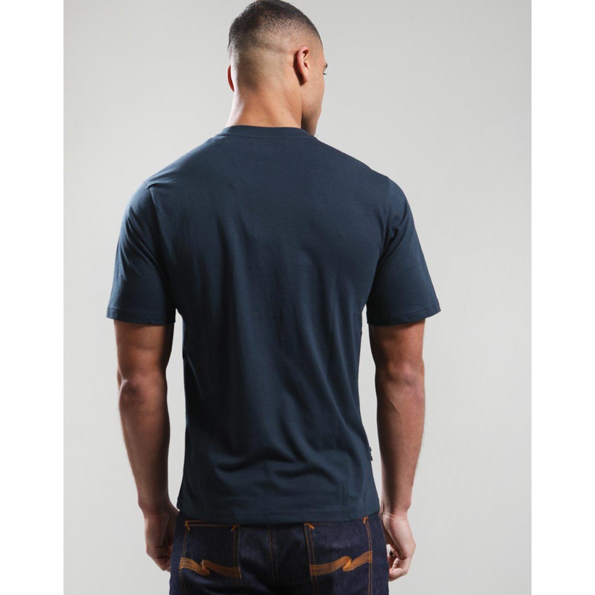 T-shirt in cotone con taschino