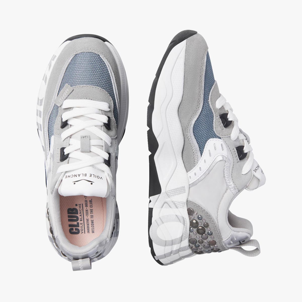 Sneaker in pelle e tessuto con borchie