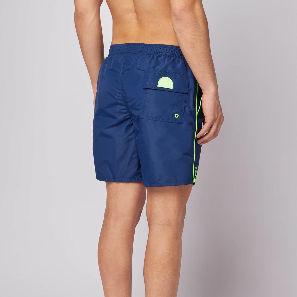 Boxer mare blu