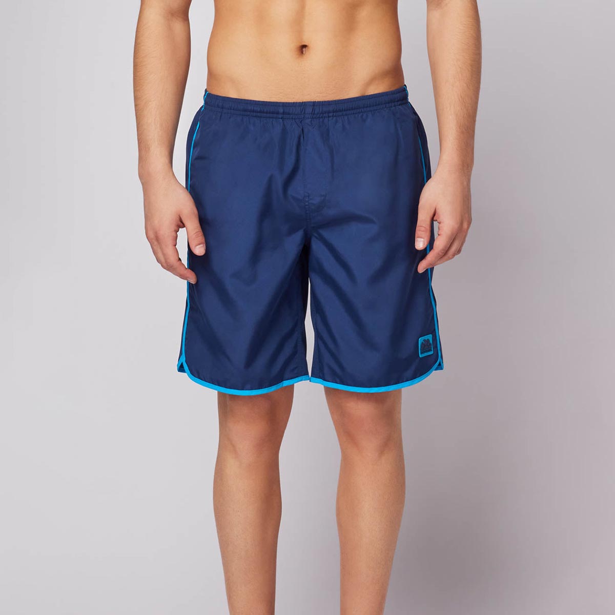 Boxer mare blu