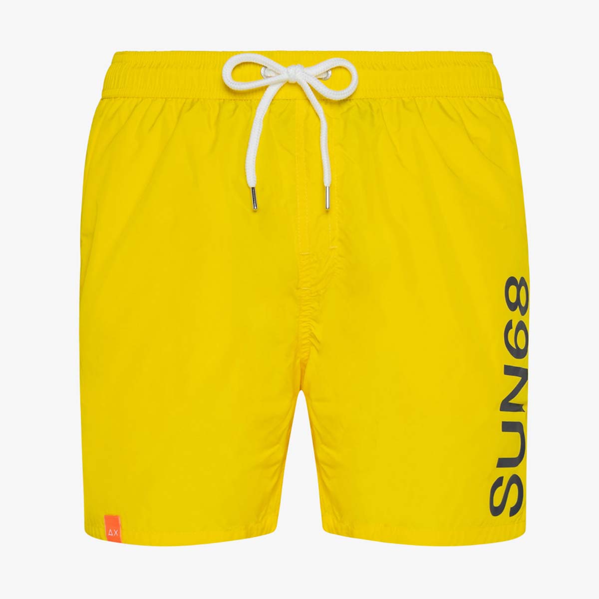 Boxer mare giallo