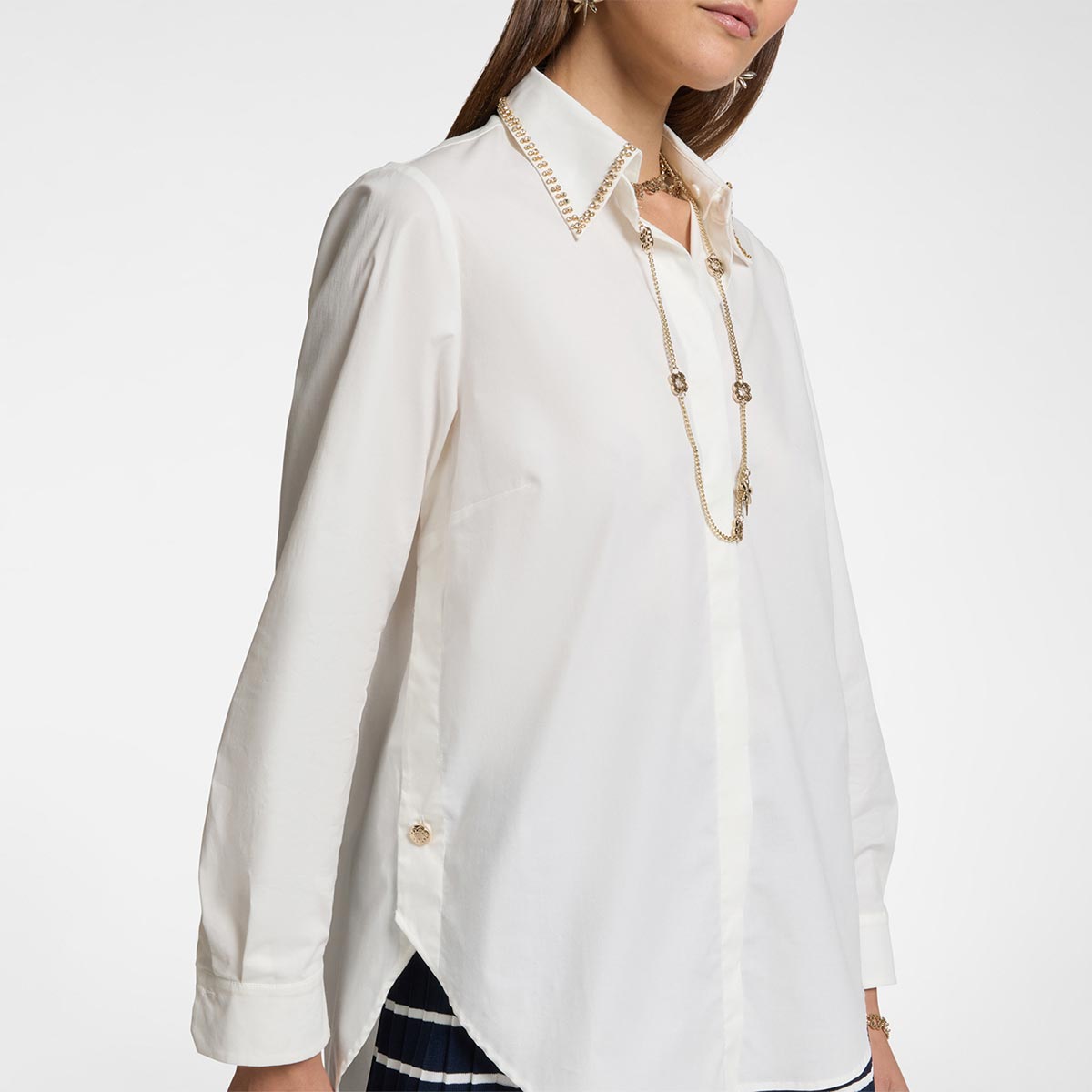 Camicia over con colletto con svarowsky