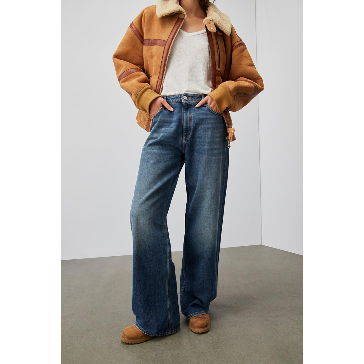 Jeans in denim