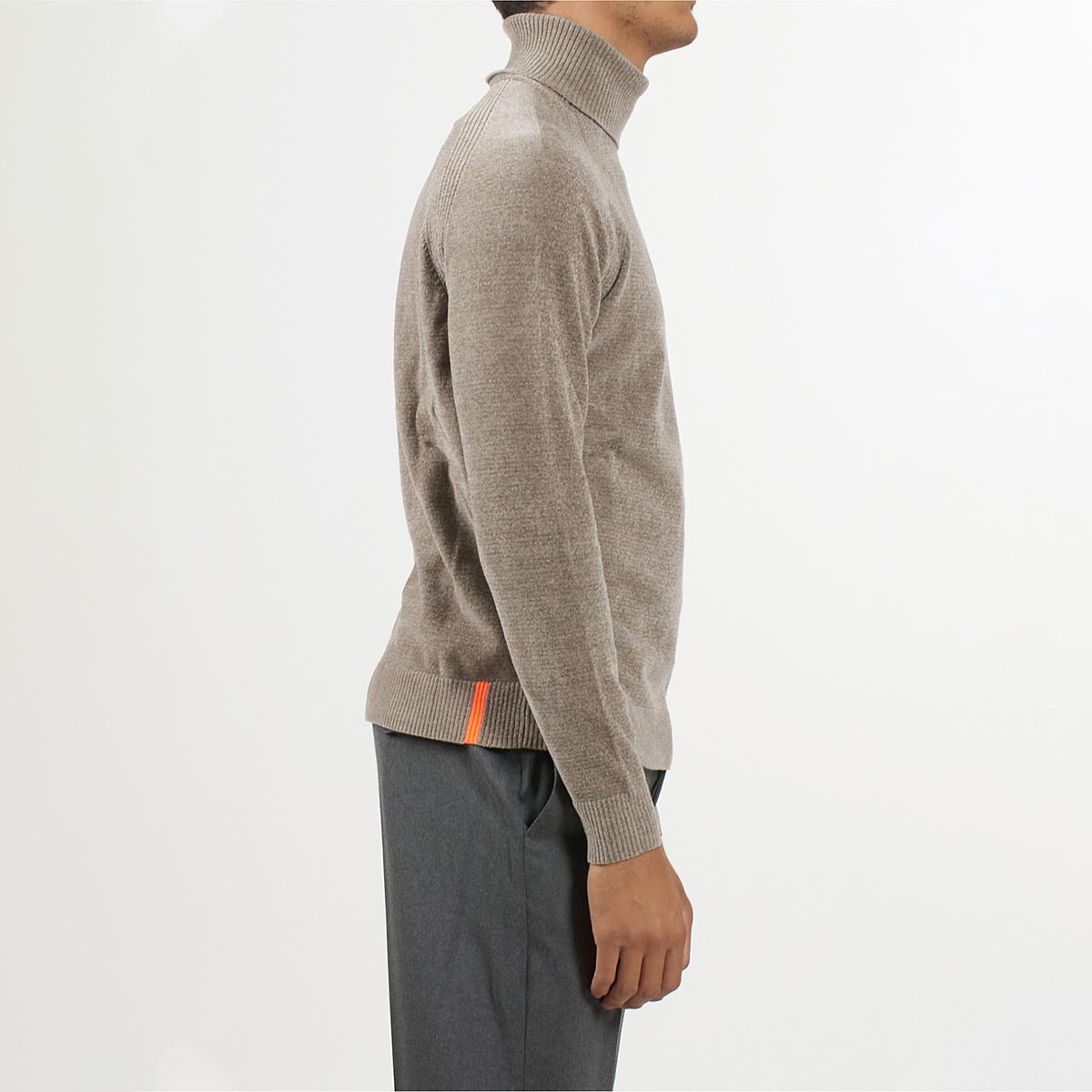 Maglione a collo alto