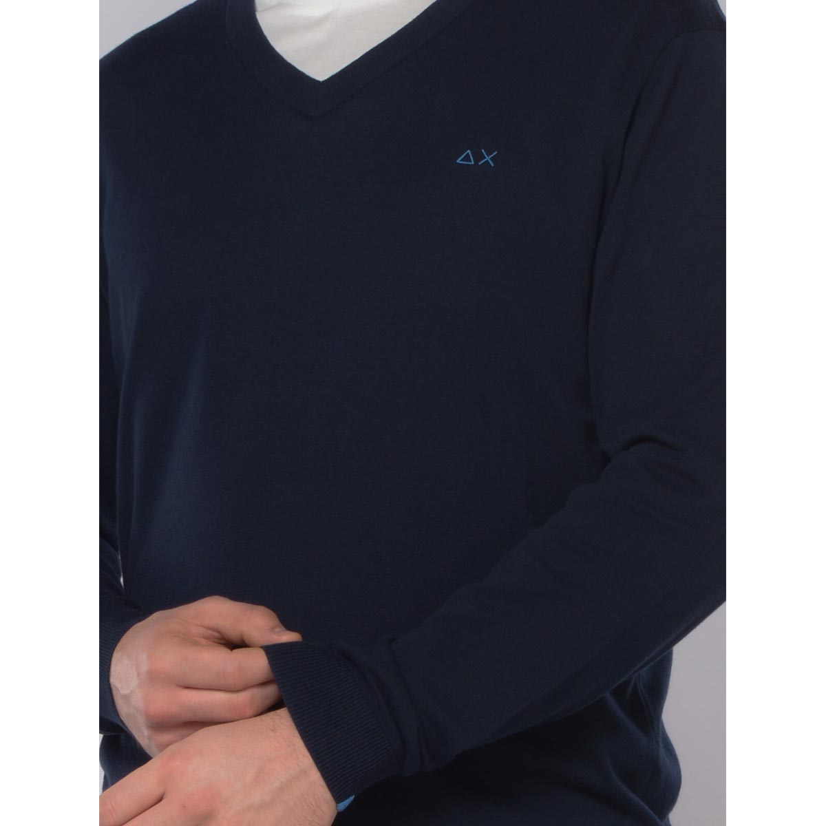 Maglioncino scollo a V blu