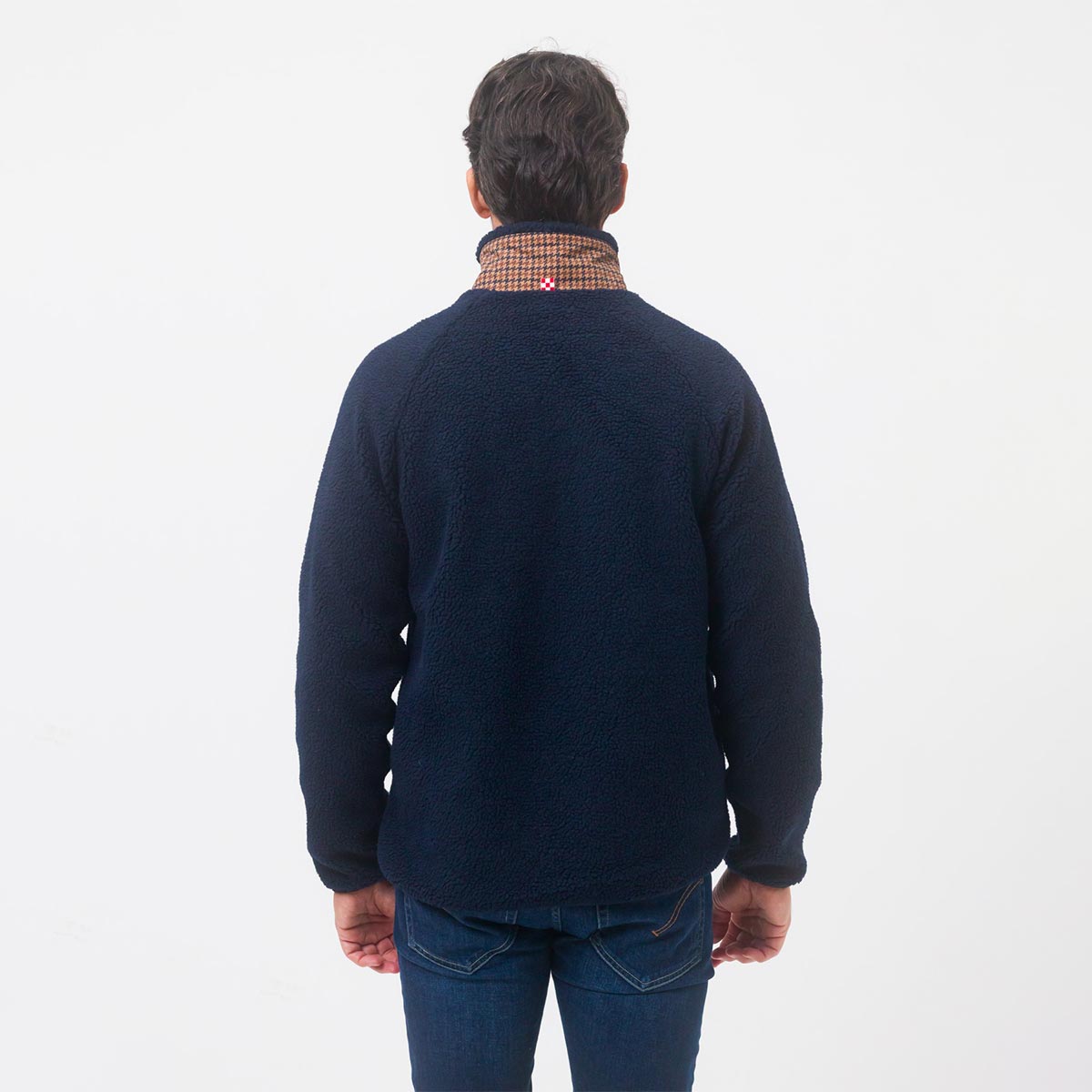 Pile in teddy blu con taschino in tweed