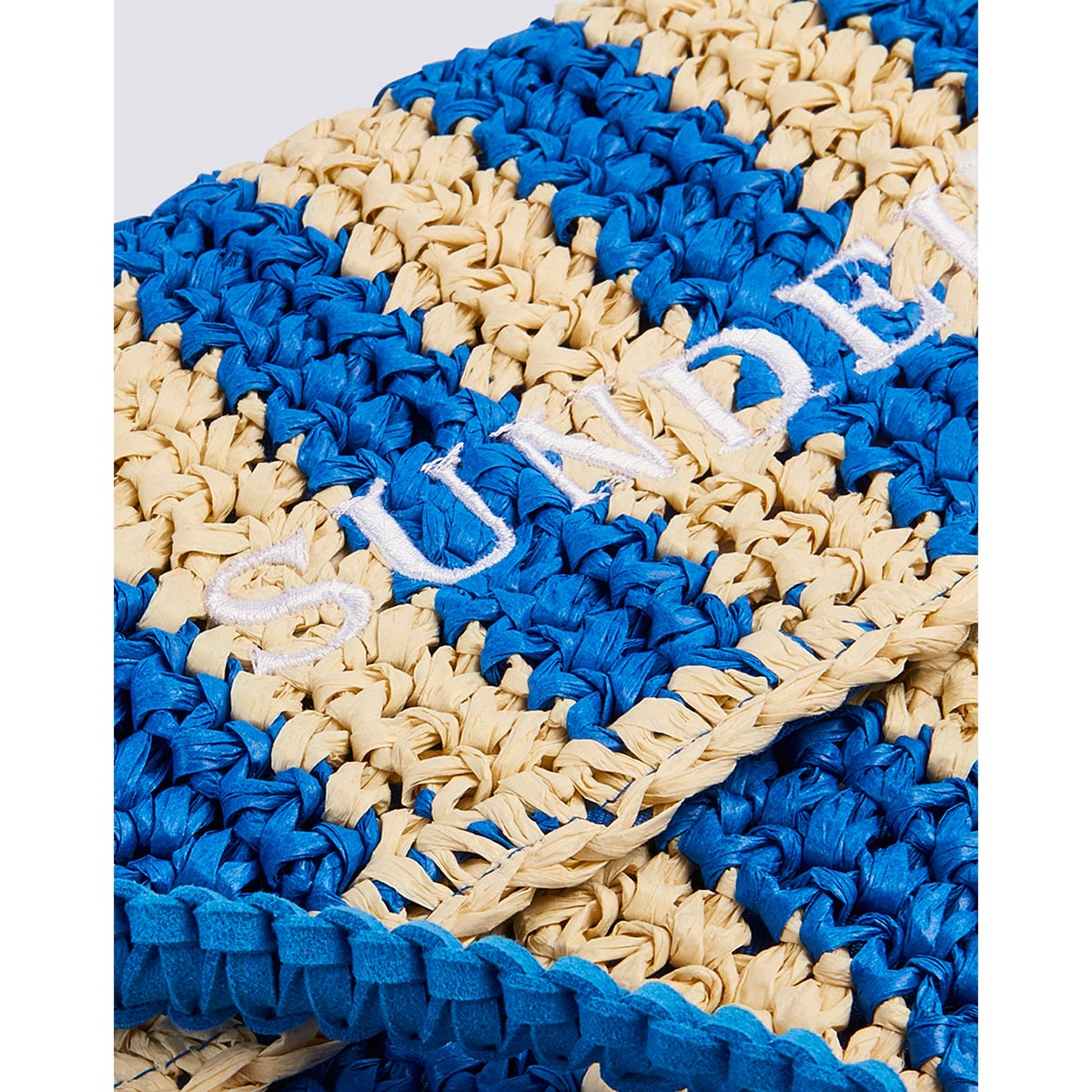 Pochette a mano in paglia