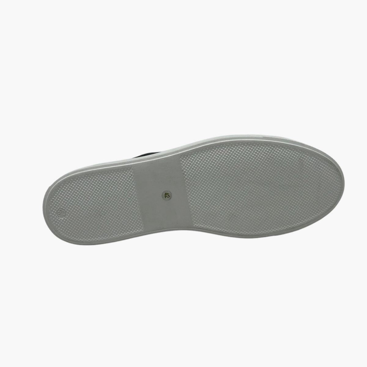 Scarpa allacciata in pelle