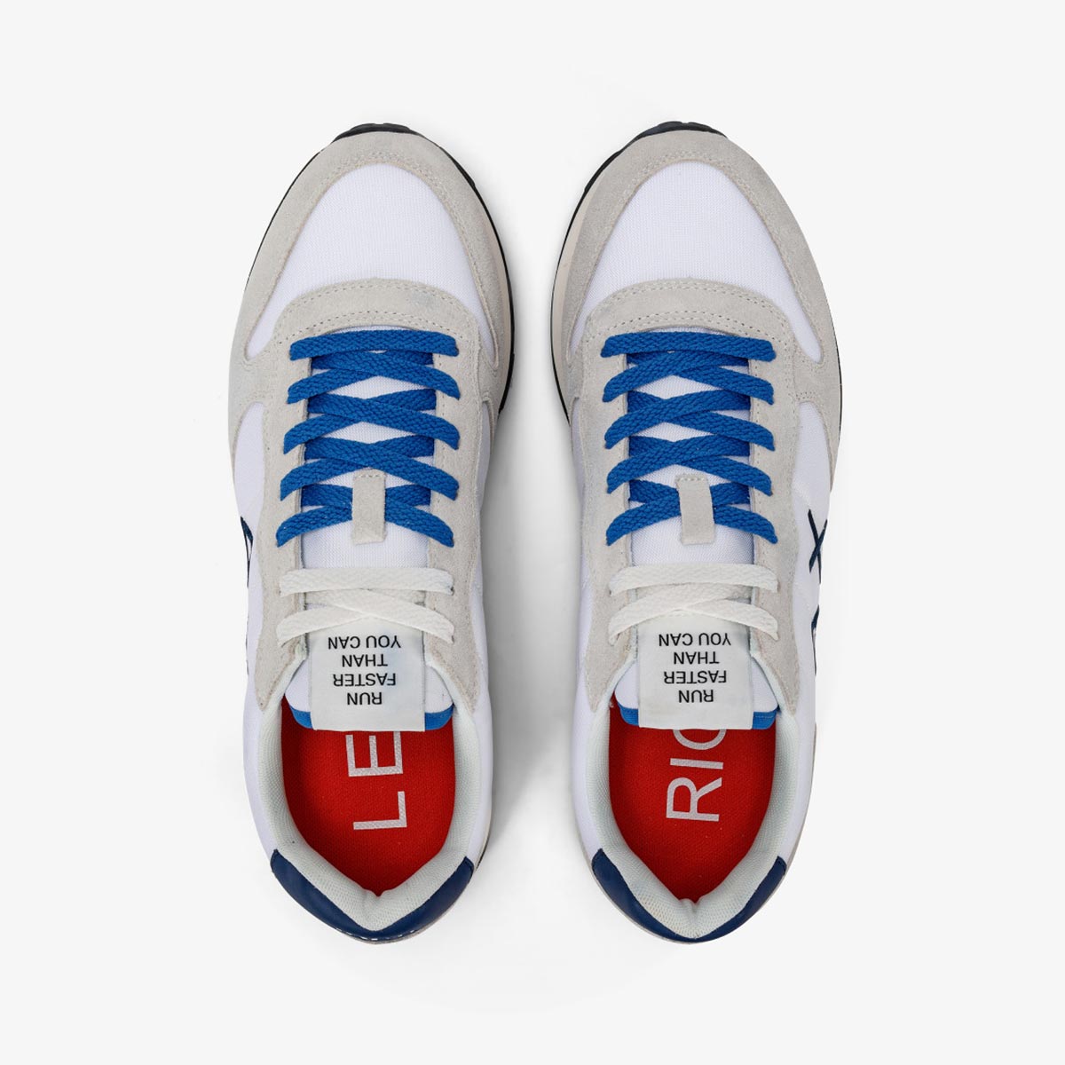 Sneaker bianca e blu