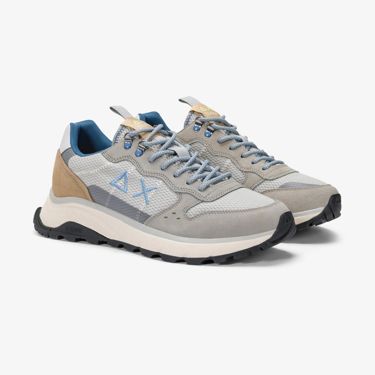Sneaker in camoscio