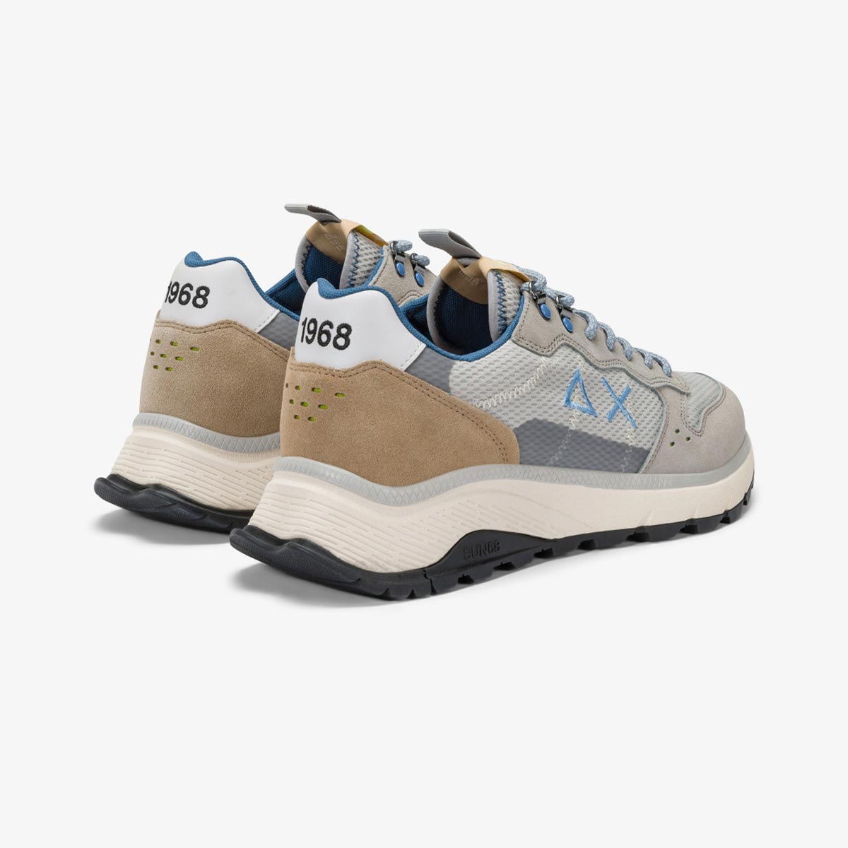Sneaker in camoscio