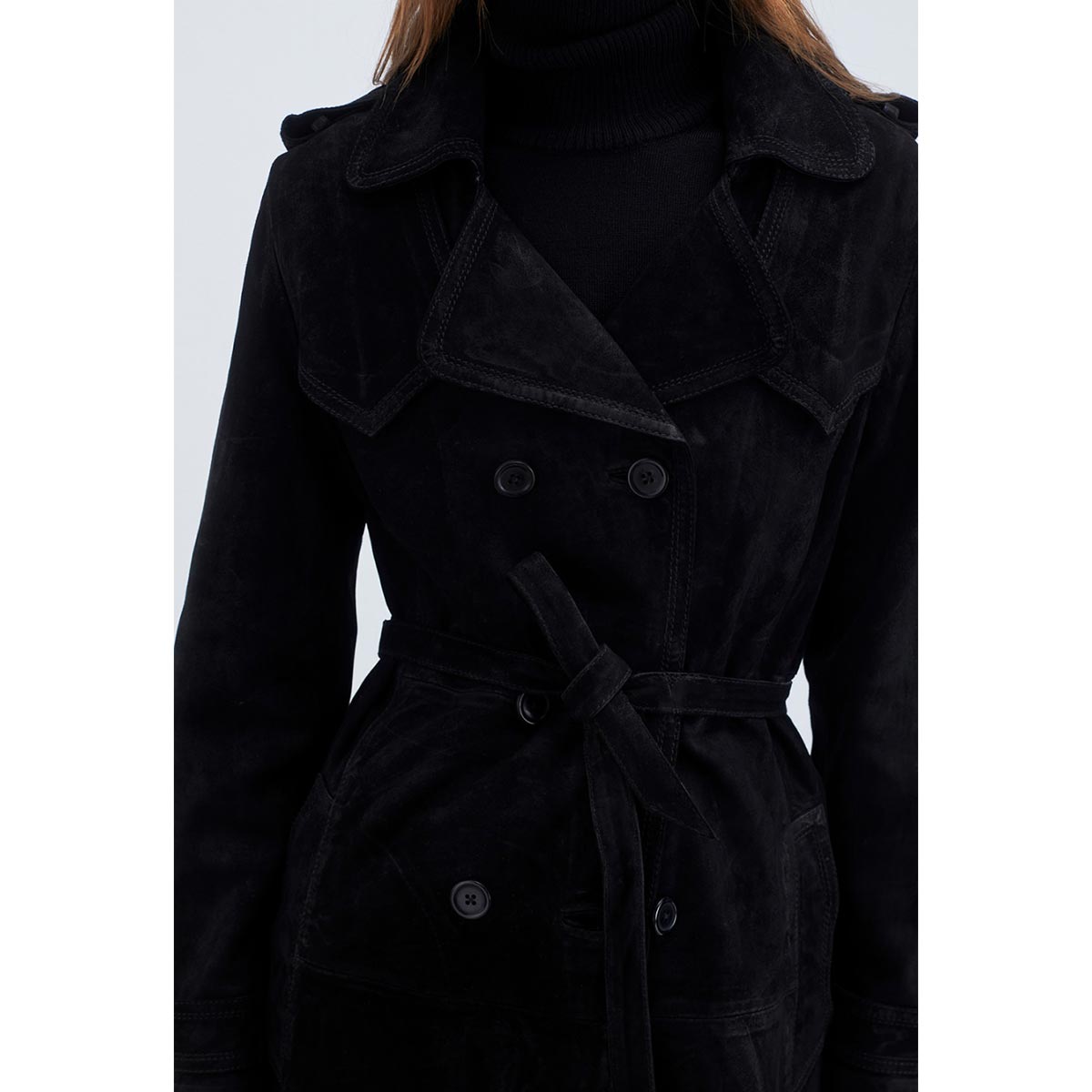 Trench in camoscio
