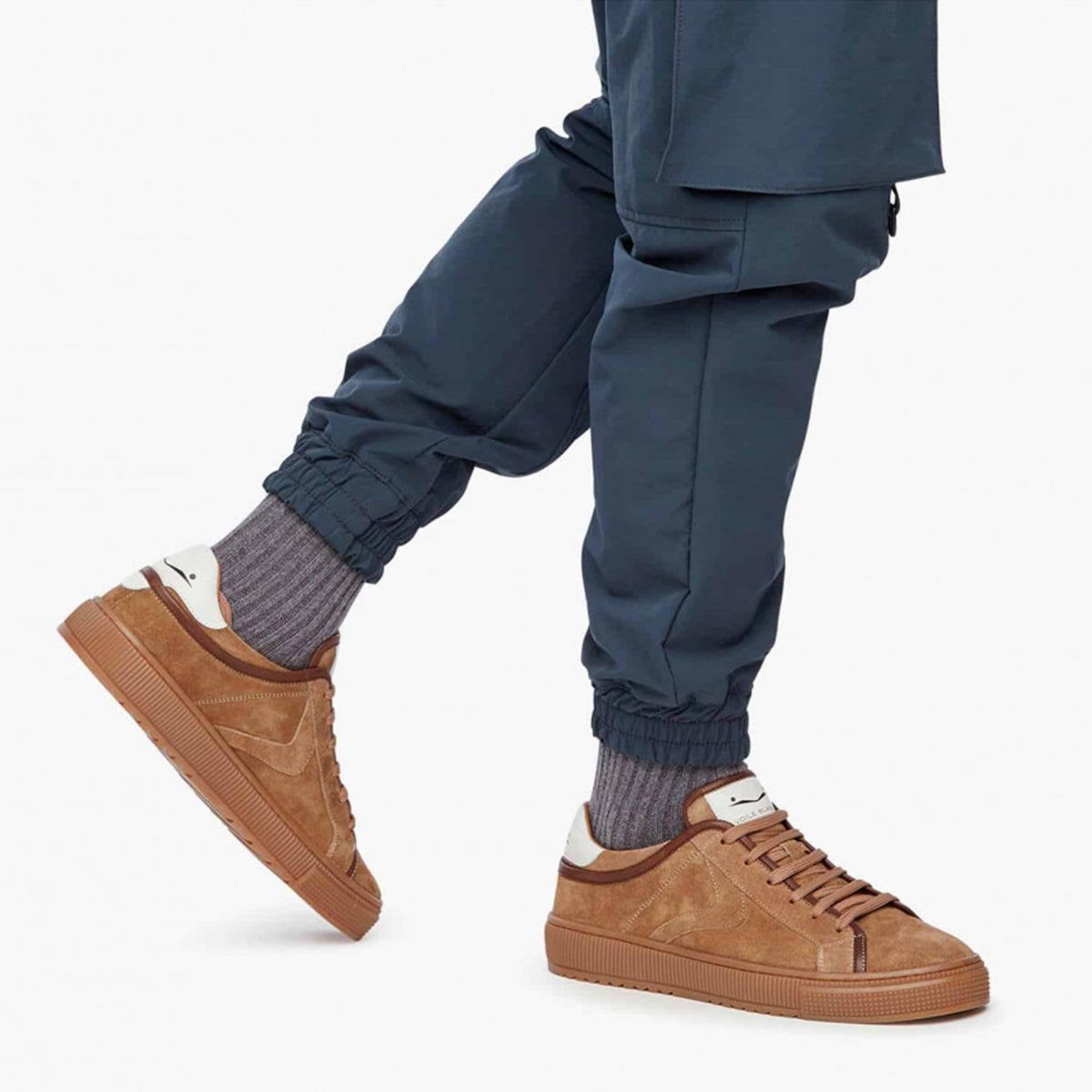 Sneaker in camoscio