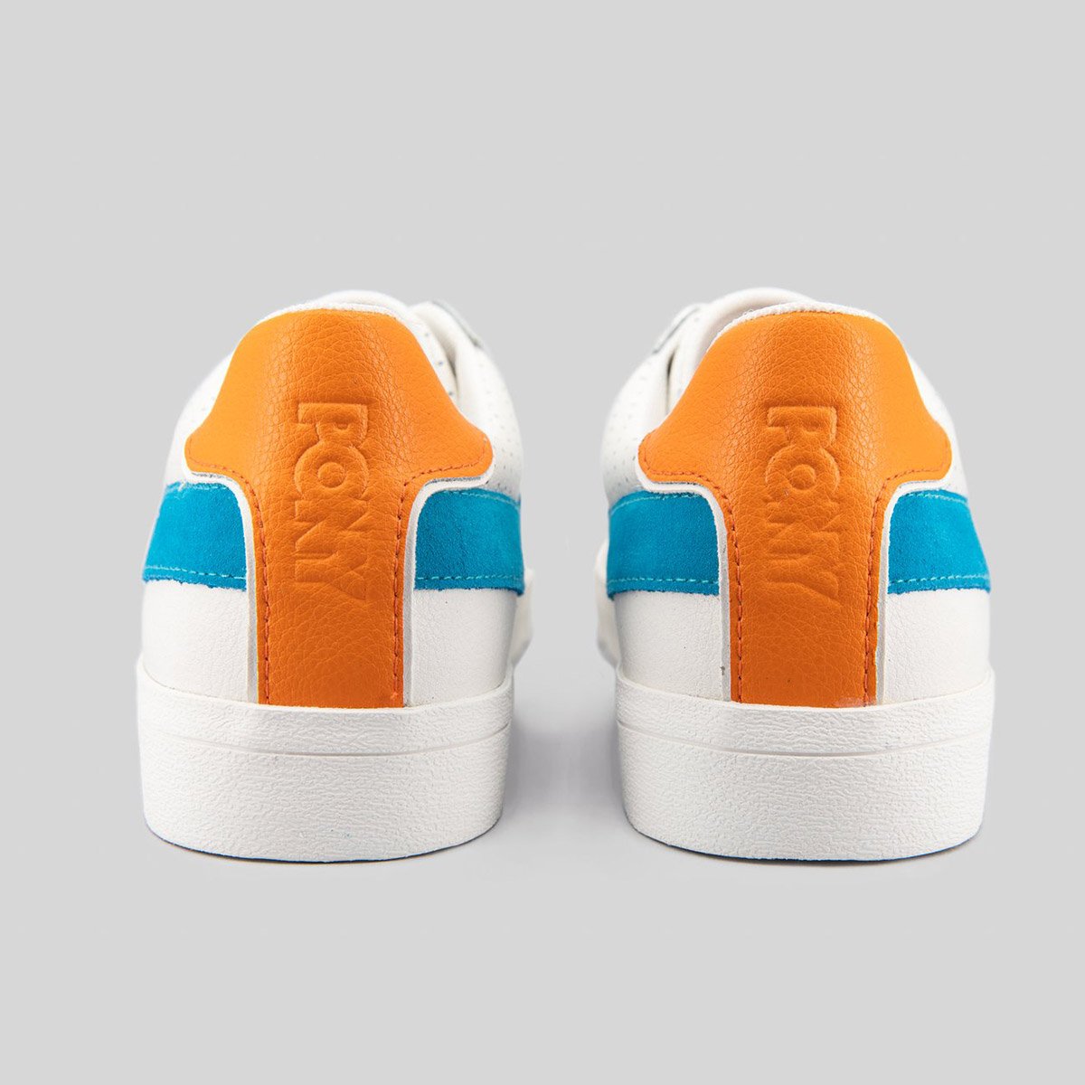 Sneaker in pelle bianca e azzurra