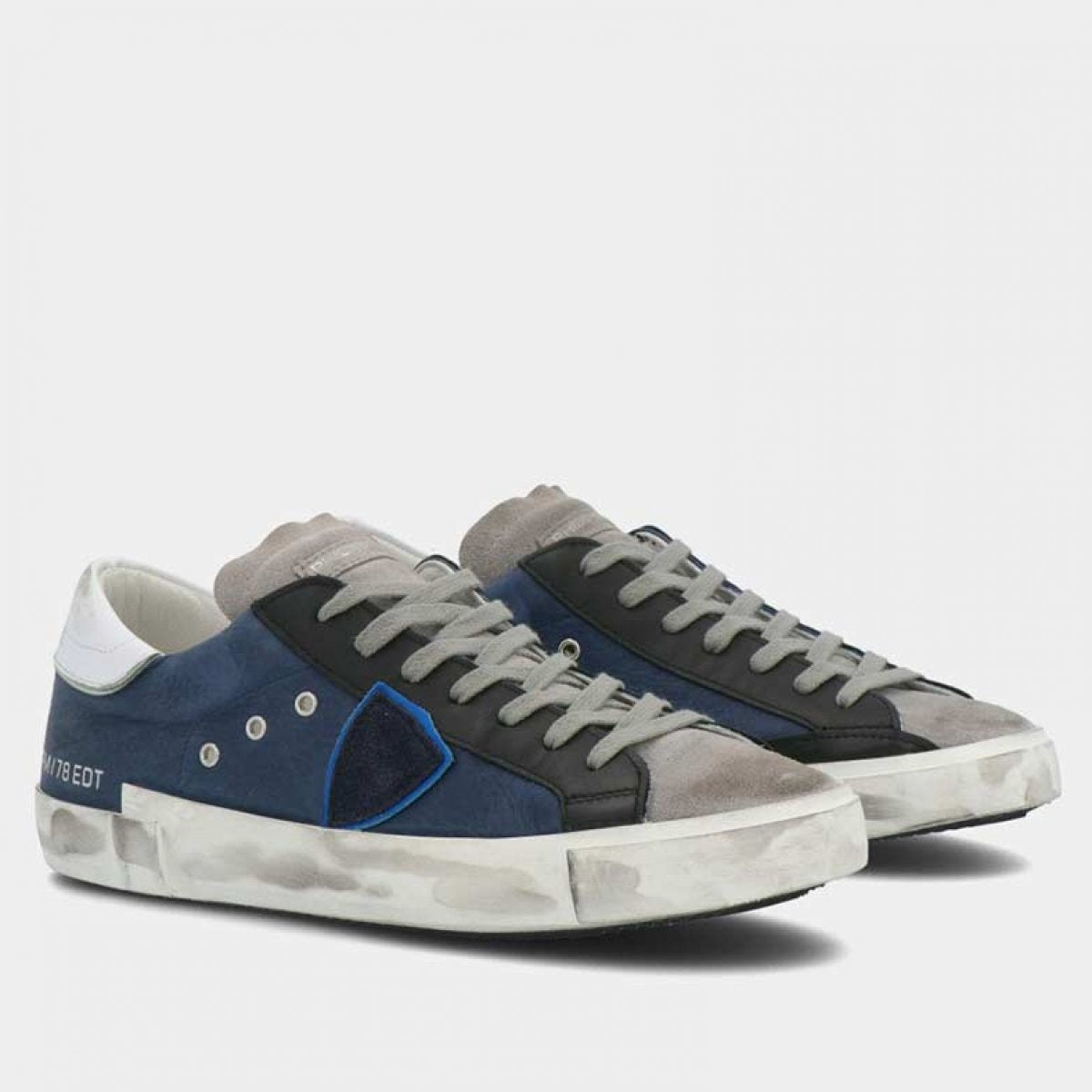 Sneaker in pelle blu