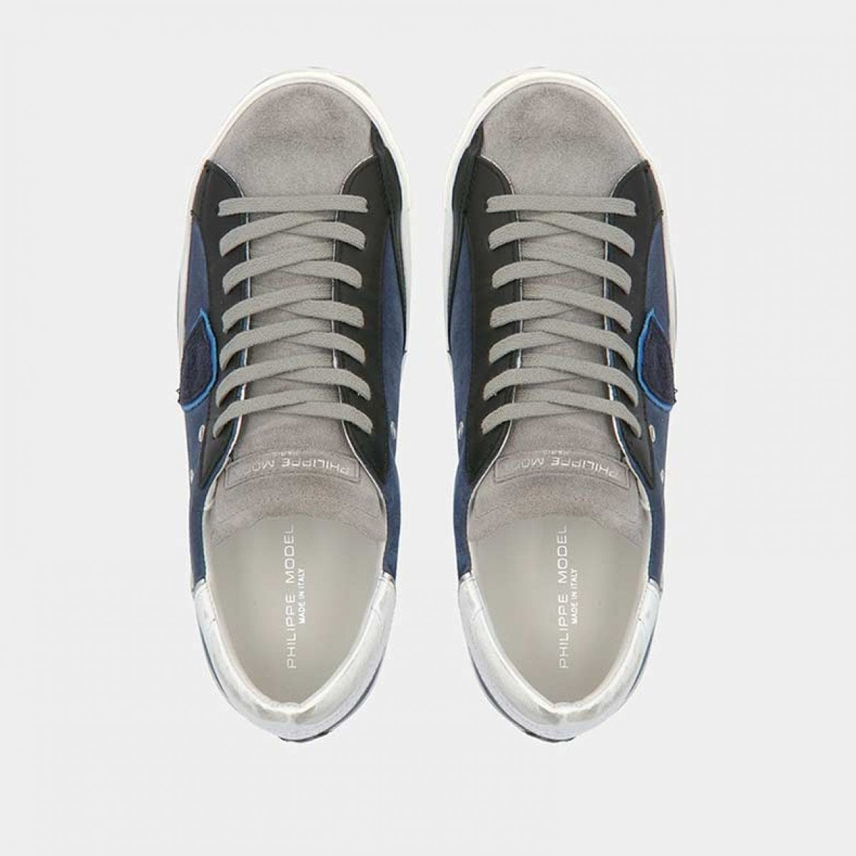 Sneaker in pelle blu