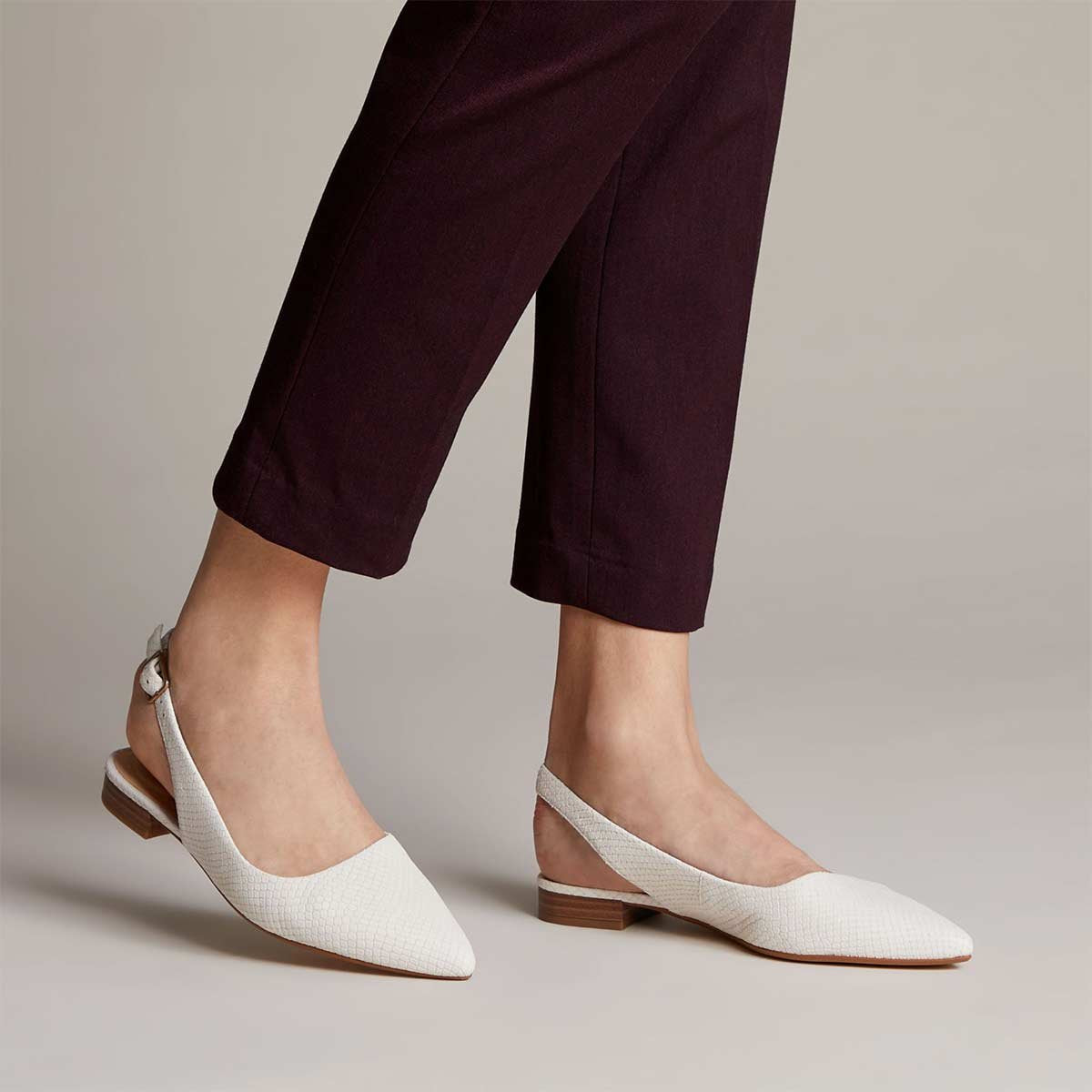Ballerina in pelle bianco