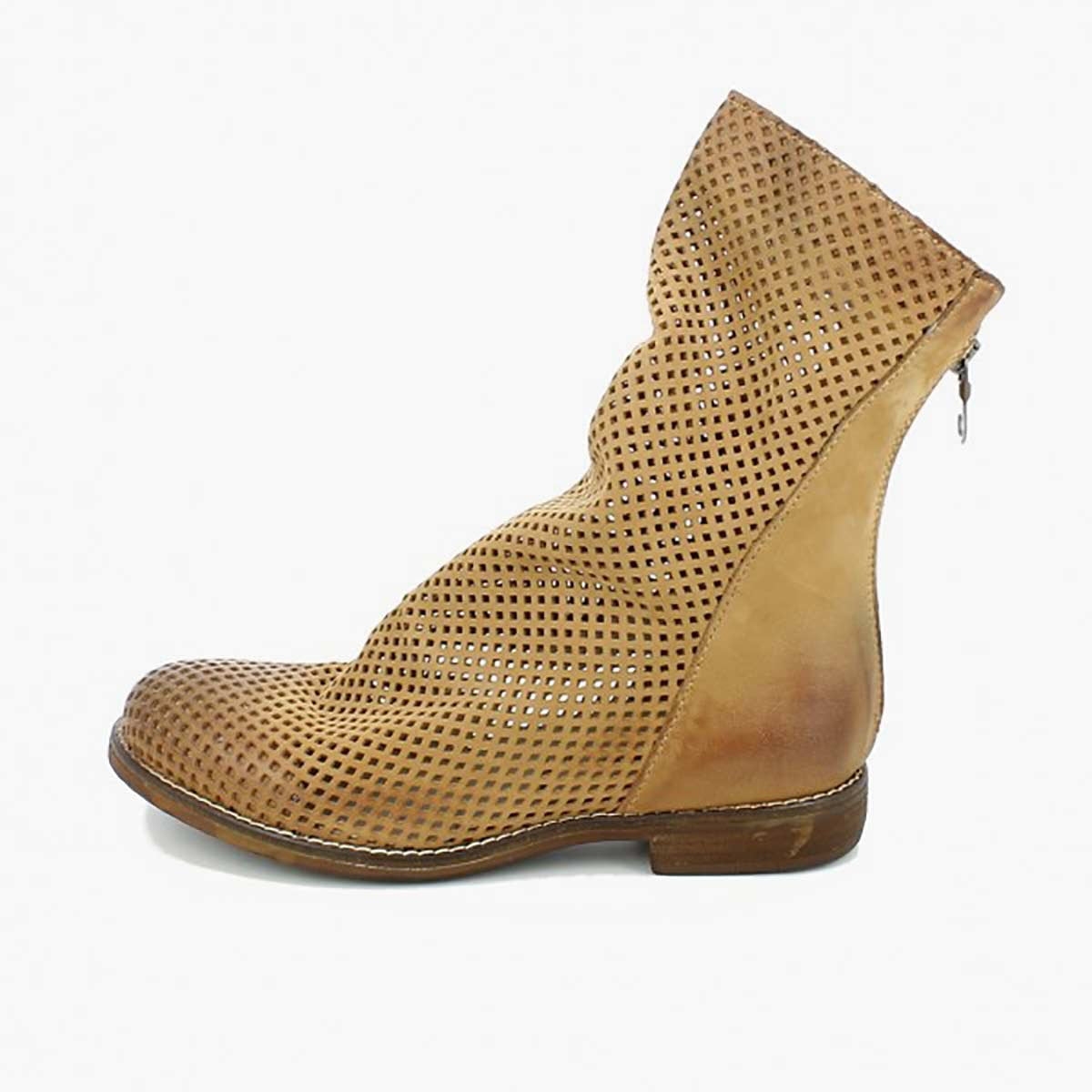Stivaletto traforato nabuk