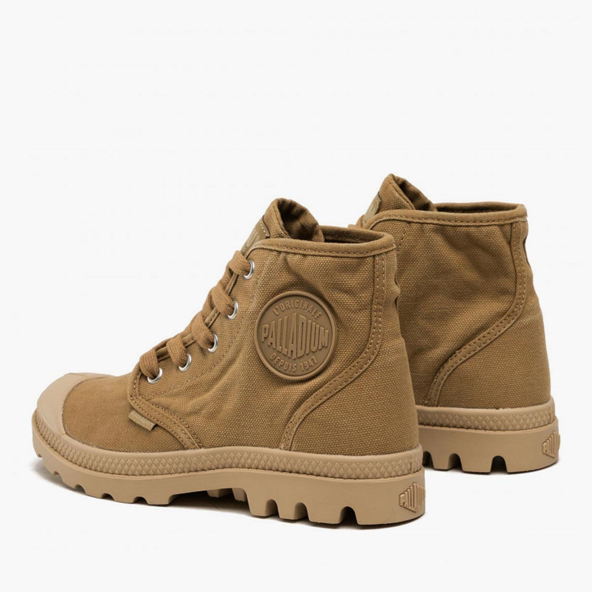 Scarpa in tela beige