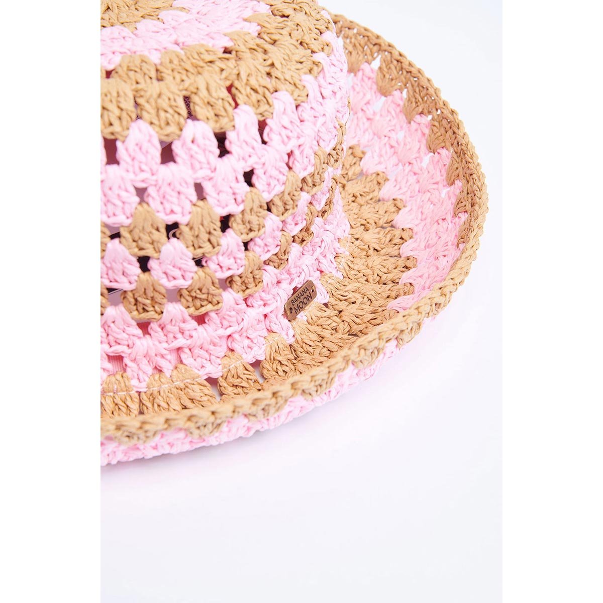 Cappello all'uncinetto