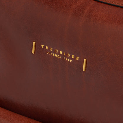 Zaino in pelle con tasca frontale