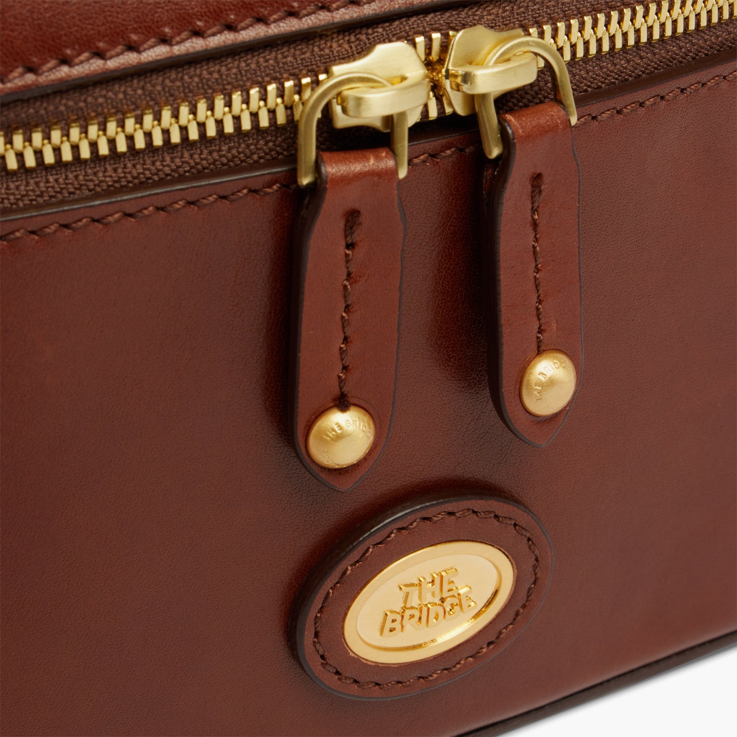 Bauletto in pelle con tracolla removibile