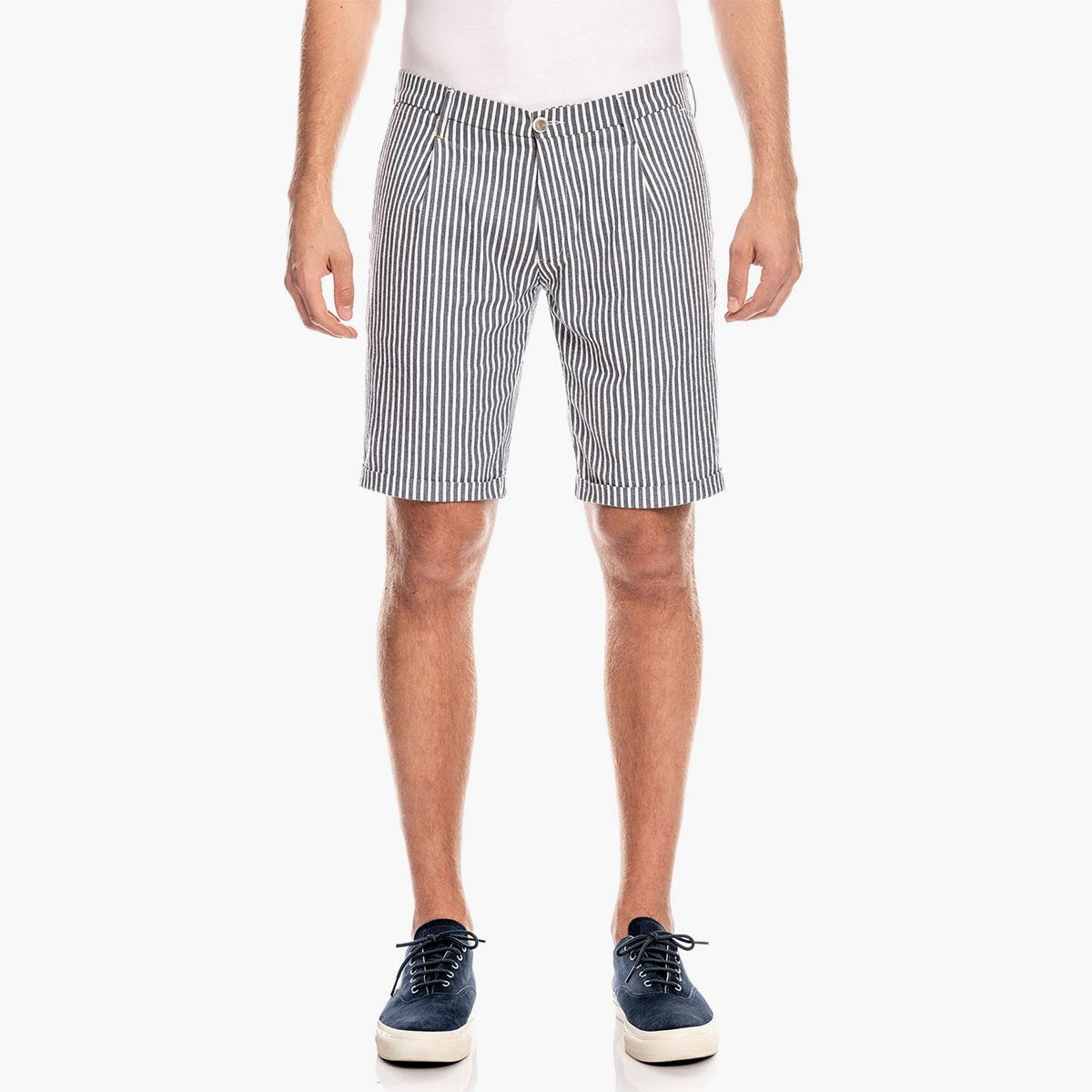 Bermuda chinos