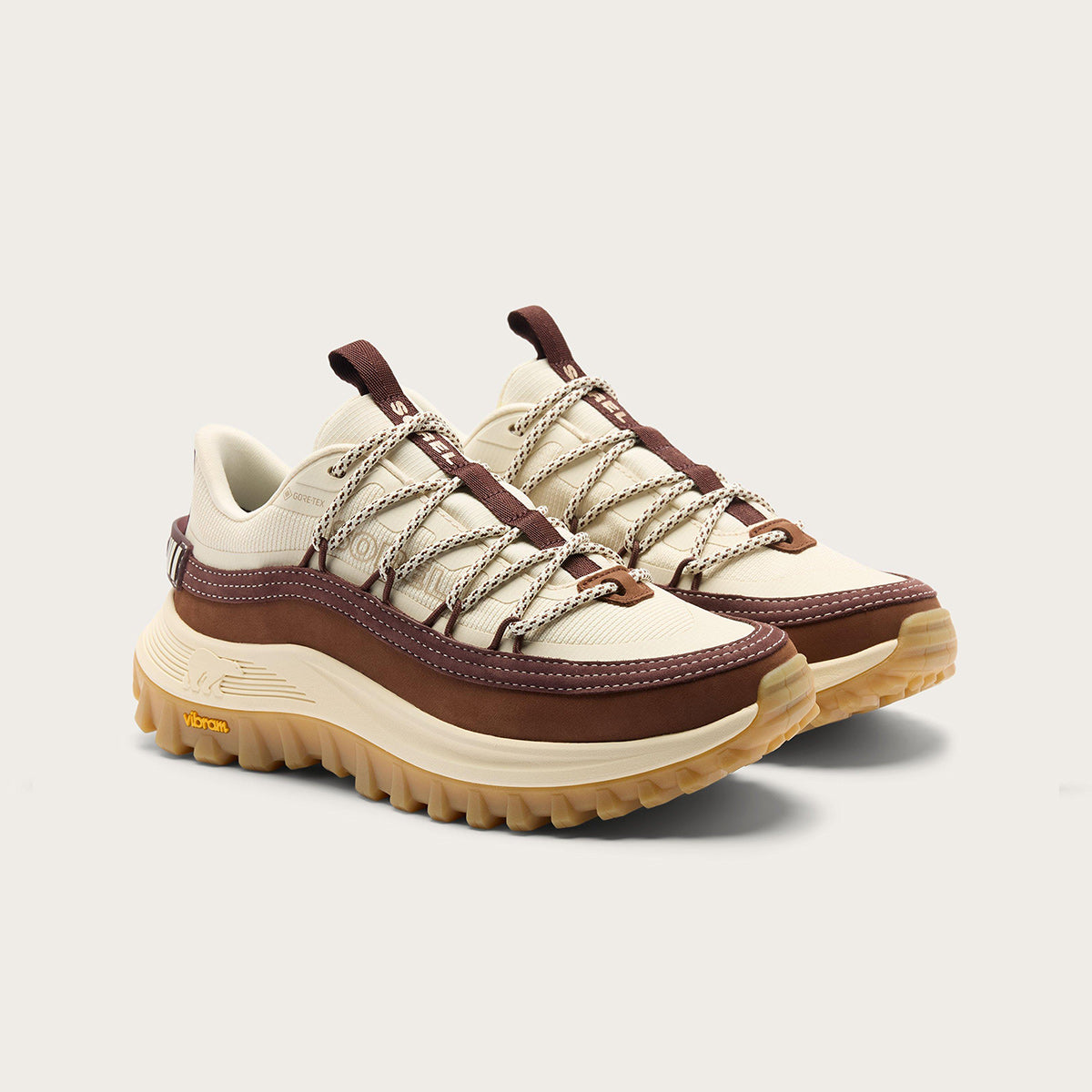 Sneskers in Gore-Tex