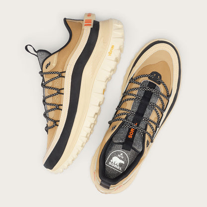Sneakers in Gore-Tex