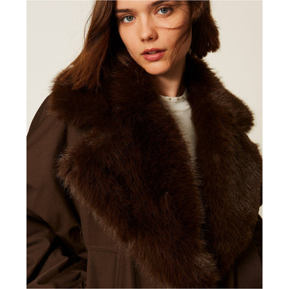 Giacca in gabardina con colletto in pelliccia eco