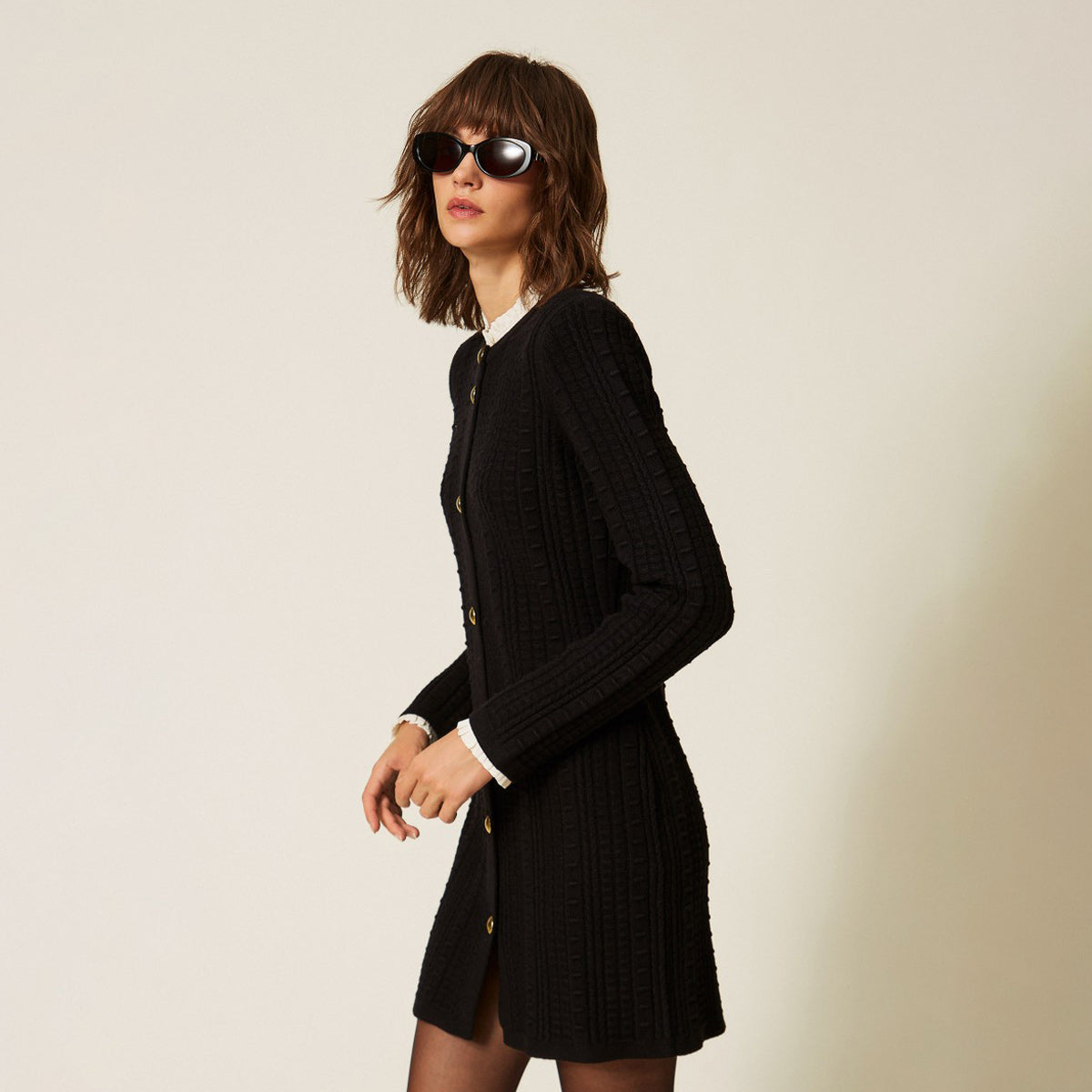 Abito-cardigan corto con bottoni in metallo