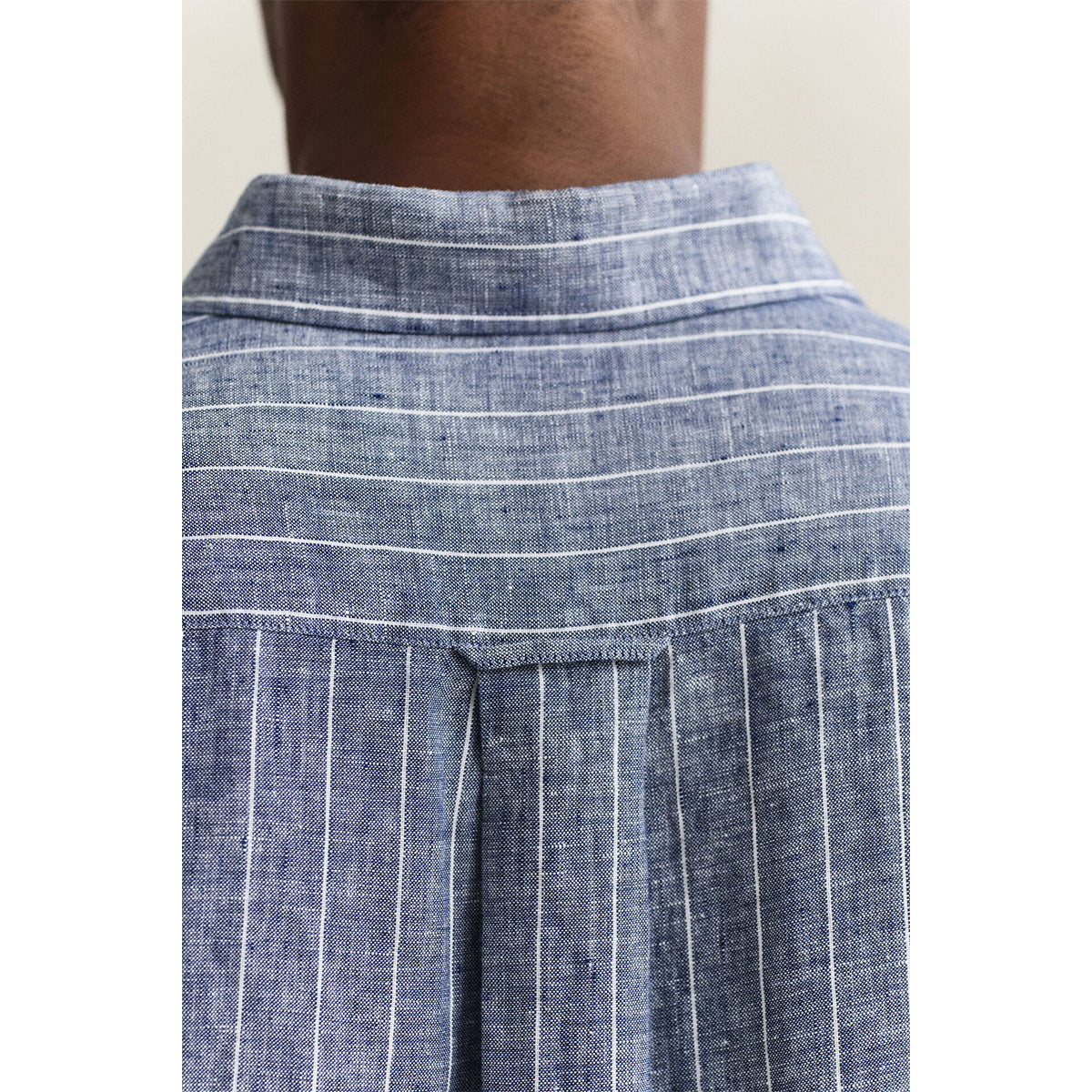Camicia a righe in lino
