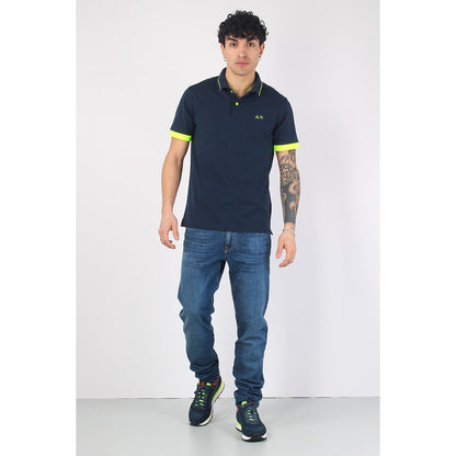 Polo in piquet con dettagli in contrasto fluo