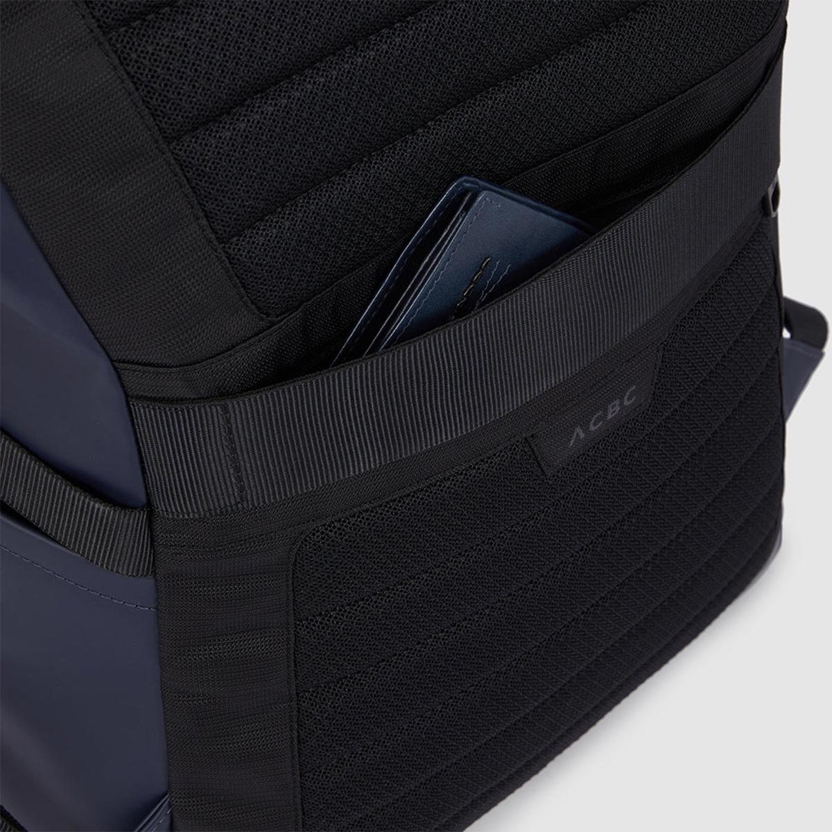 Zaino roll-top resistente all'acqua con porta pc 15,6"