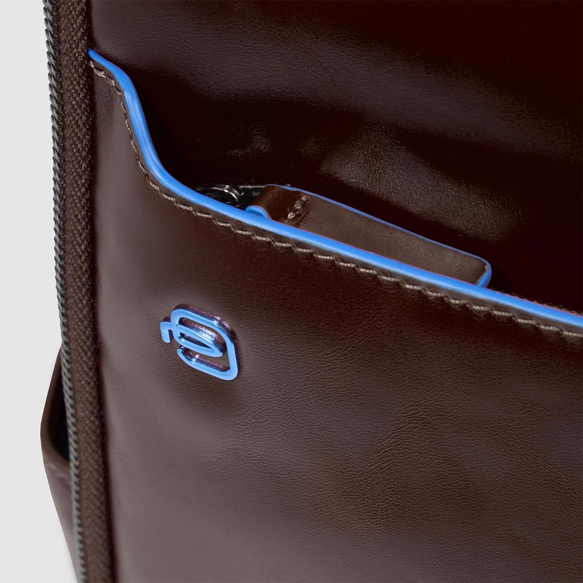Zaino in pelle marrone con porta porta pc 14"