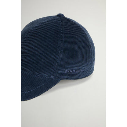 Cappello con visiera in velluto a coste