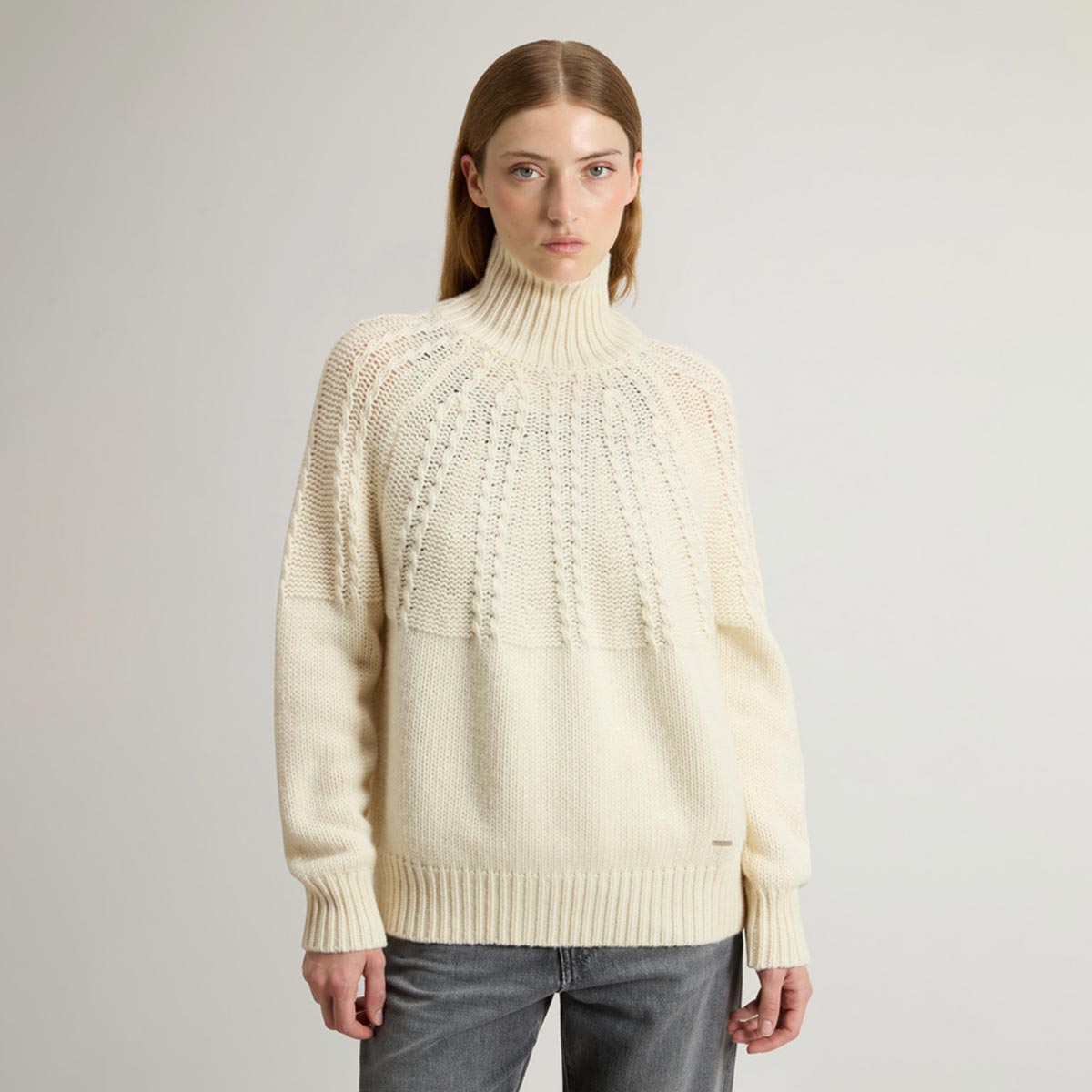 Maglione a collo alto in misto lana