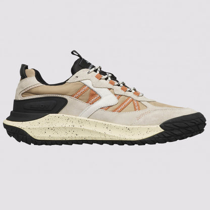 Sneaker in pelle e tessuto