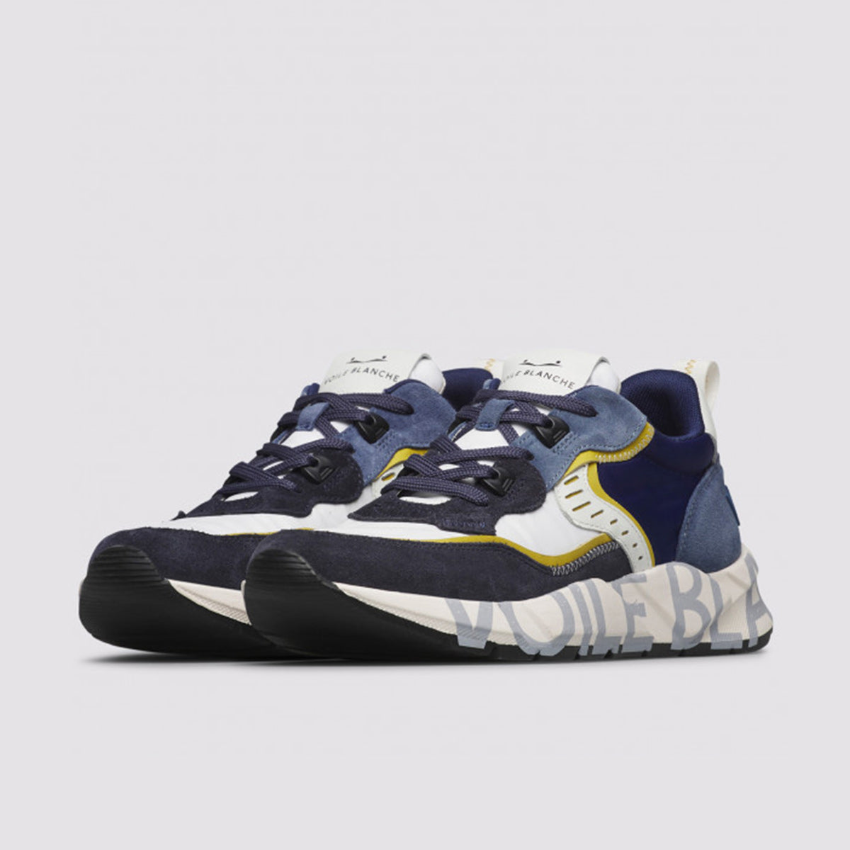 Sneaker in pelle e tessuto