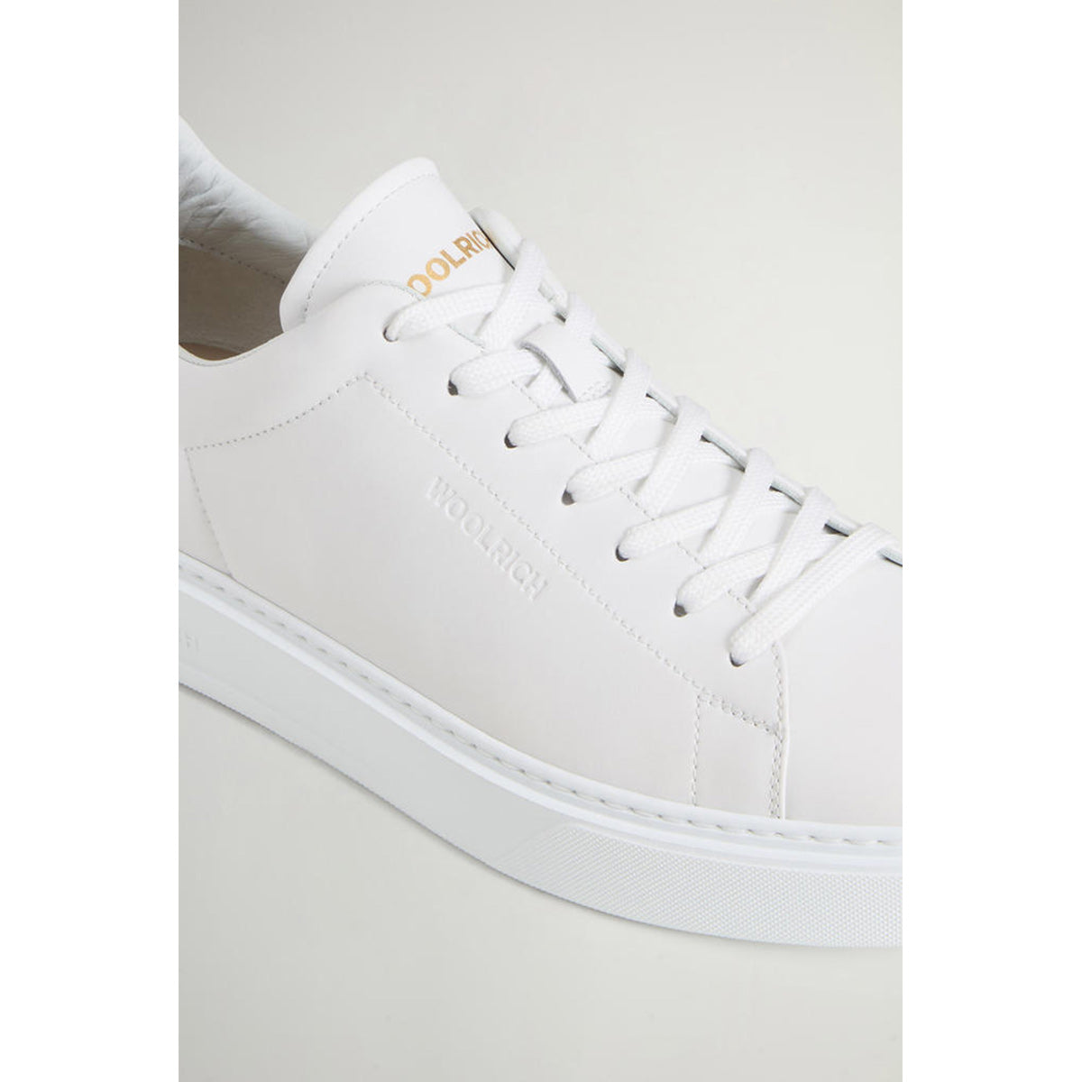 Sneaker in pelle bianche