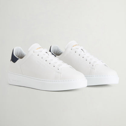 Sneaker in pelle bianche