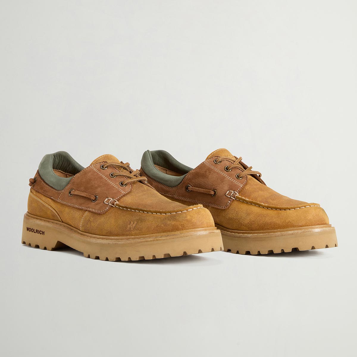 Mocassini in misto camoscio e nabuk