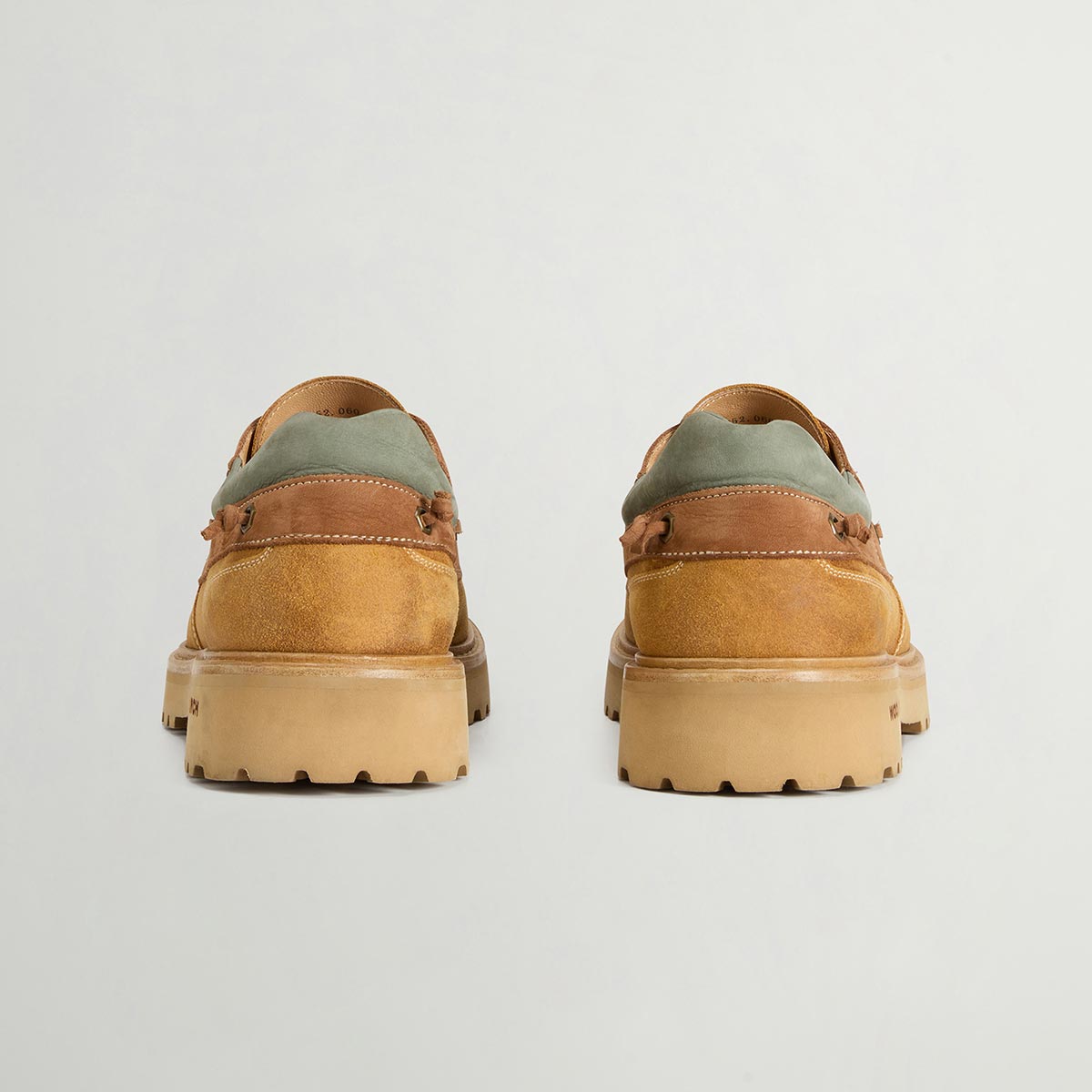 Mocassini in misto camoscio e nabuk