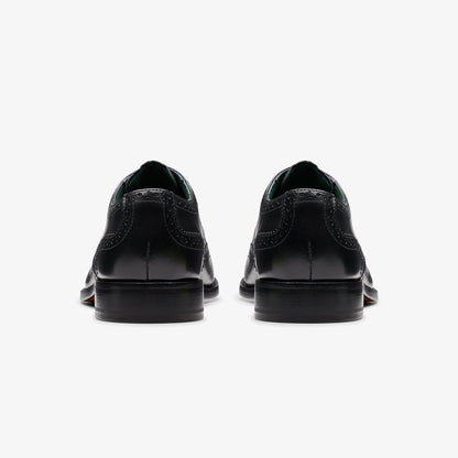 Scarpa in pelle con coda di rondine